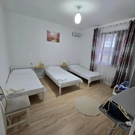 Your Away From Lejlighed